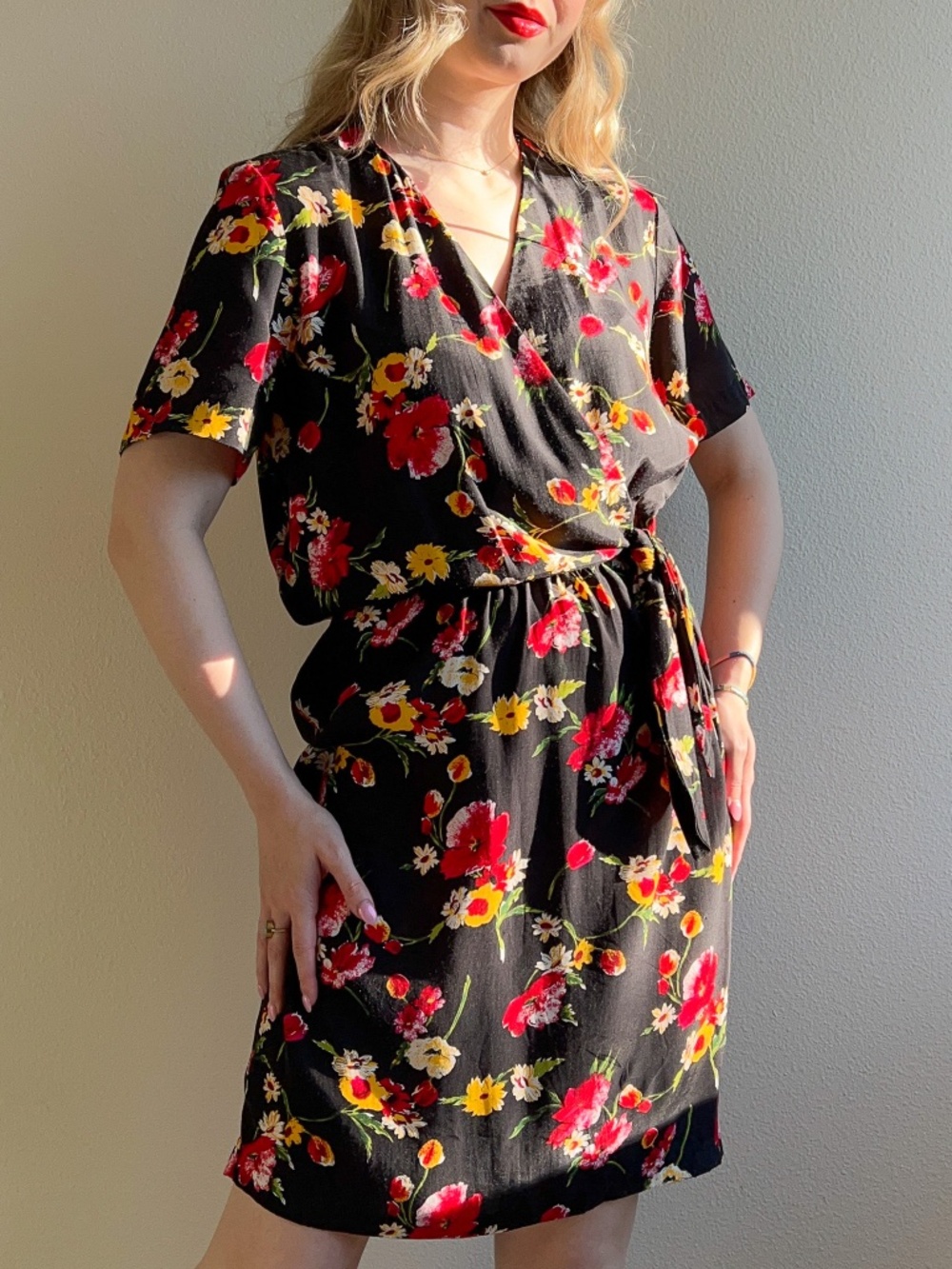 Flirty Vintage 1980s Black Dress With Floral Print (M/L)